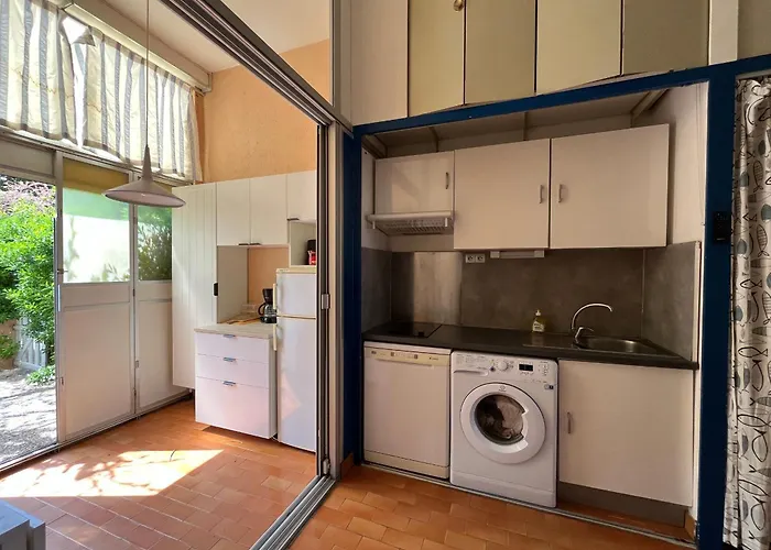 **gruissan - T2 Mezzanine - Cote Village - 6 Pers - Parking Prive - Proche Plages** - Fr-1-796-63